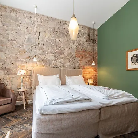 Renthof 3*