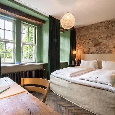 Renthof 3*